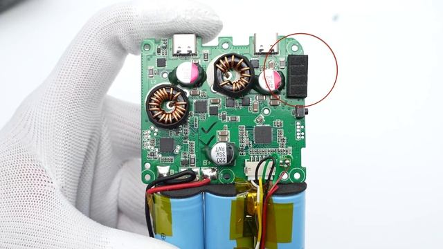 Teardown of Mophie 45W Powerstation Pro Power Bank (Available at Apple Store) смотреть онлайн