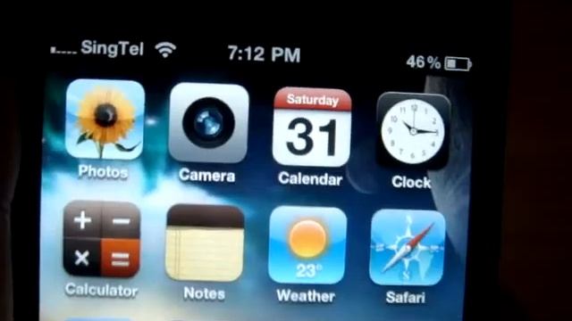 iPhone 4 antenna issue in Singapore(Singtel) смотреть онлайн