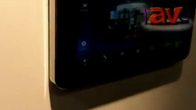 CEDIA 2012: URC Expands Interface and Control With TKP-7000 "Swoop and Swipe" Plus iOS App смотреть онлайн