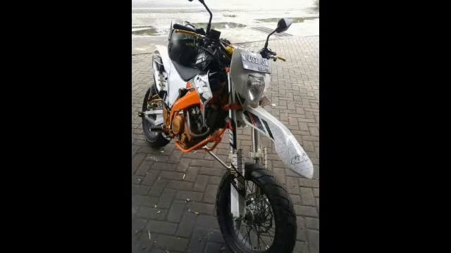 Vixion modif supermoto dakar. Advanture kren смотреть онлайн