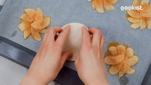 Apple tarte tatin: the french dessert that's super easy to make! смотреть онлайн
