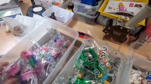 VLOG #73 - D&D Set Bought! Part outs - Dots/Snub Fighters/Mario/Orders Continue/Brick Universe soon смотреть онлайн