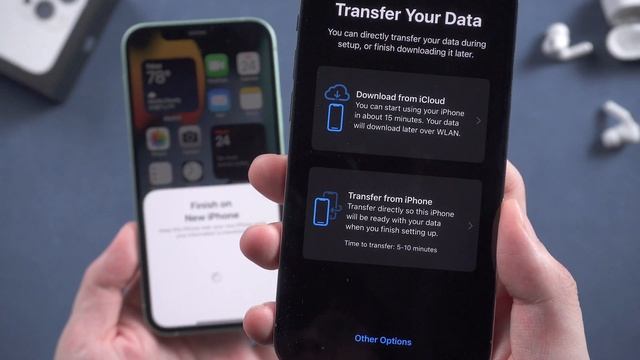 How to Transfer Data from Old iPhone to New iPhone 13/13 mini/13 Pro/Pro Max (without Computer) смотреть онлайн
