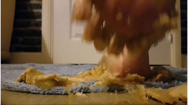 Girly Feet Boy - Mini Apple Pies смотреть онлайн