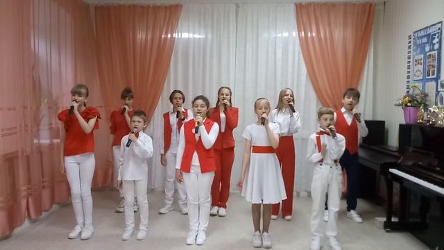 "Широка страна моя родная " смотреть онлайн