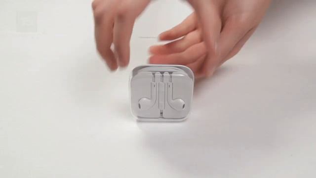 Apple iPhone 5 Unboxing -- Exclusive & First on YouTube смотреть онлайн