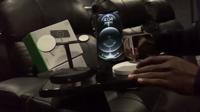 Belkin 3-in-1 Wireless Charger with MagSafe Black and White Review смотреть онлайн