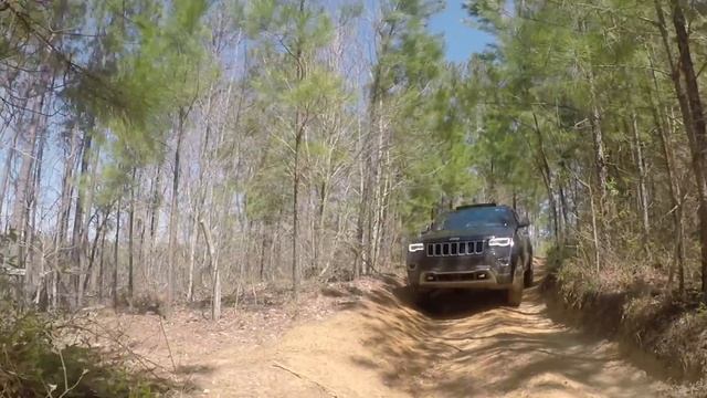 At Stoney Lonesome Offroad Park In 2014 Jeep Grand Cherokee WK2