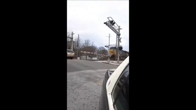 Apple, please advertise this! смотреть онлайн