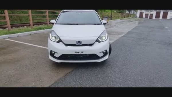 Honda Fit 4 _ E_HEV NESS 5 балов. Самый свежий кузов популярнейшего хэтчбека.Сколько стоит_