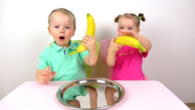 Fun Learning Names of Fruits with Toys and Little Gaby смотреть онлайн