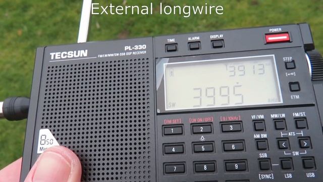 Tecsun PL-330 internal telescopic vs longwire antenna SW comparison outdoors in the field - part 1 смотреть онлайн
