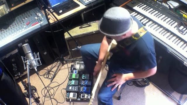 Guitar Pedals! So many possibilities... смотреть онлайн
