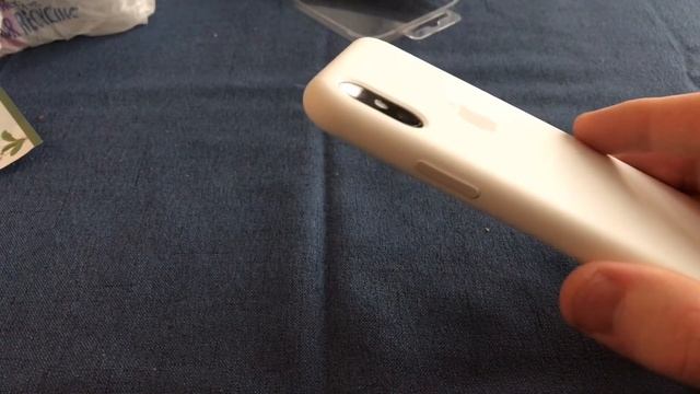 Unboxing + review of the Apple iPhone X white silicone case. смотреть онлайн