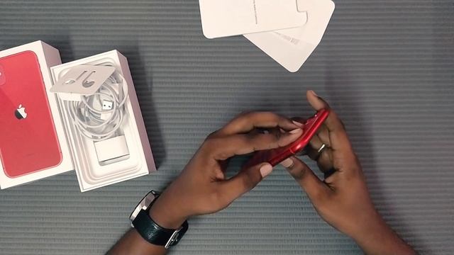 iPhone 11 Red - Unboxing in Hindi смотреть онлайн