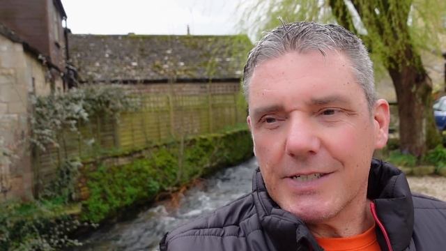 Vanlife on the cheap... Bourton on the Water and British motor museum смотреть онлайн
