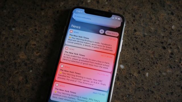 Should You Install iOS 12? (Apps, Battery Life & Performance) смотреть онлайн