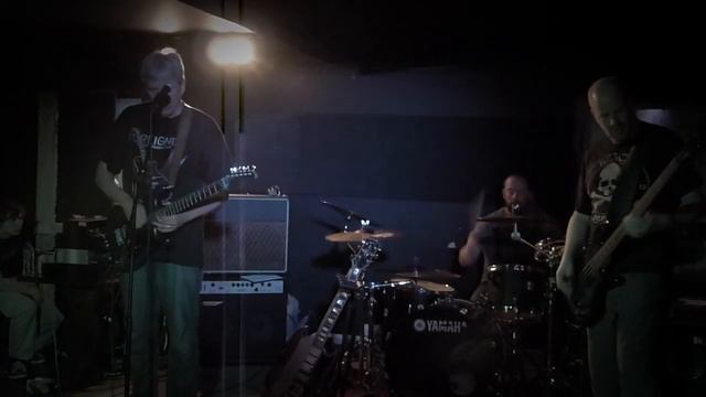 Hard Rock Outfit - Holy Diver (Dio Cover) смотреть онлайн