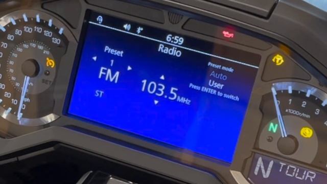 2021 Goldwing Tour DCT - Apple CarPlay Setup