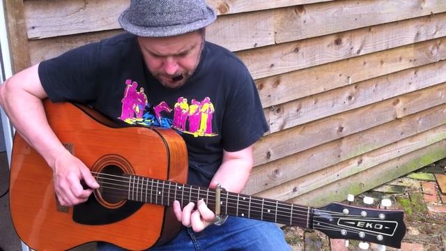 GUITAR! Let the Capo take your four chords anywhere.... смотреть онлайн