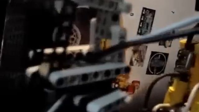 lego liebherr 954 UHD changing attachments смотреть онлайн