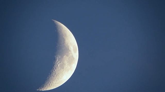 Hold 2021.07.15. Moon - Panasonic TZ 60 смотреть онлайн