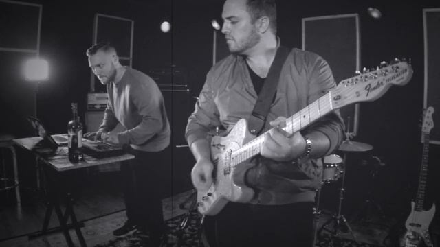 Radiate (Instrumental by The Translations) смотреть онлайн