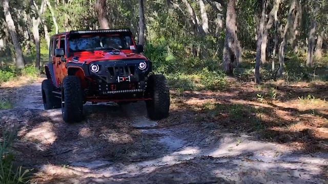 Kraken Custom Jeep Doing a Bit of Off Roading 3 смотреть онлайн