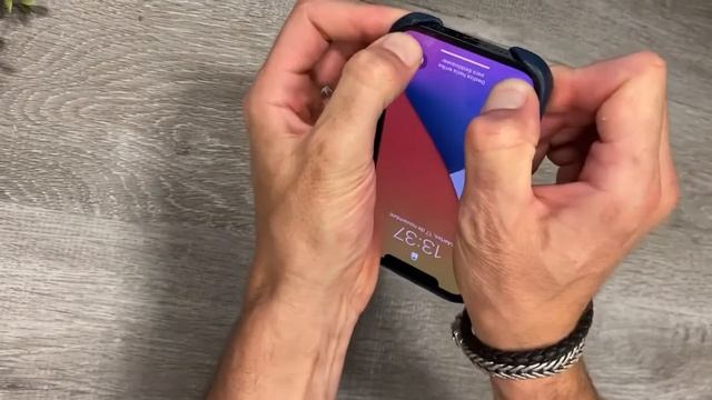 iPhone leather cases - Placing instructions смотреть онлайн