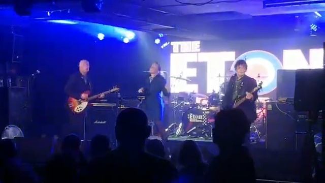 ETON RIFLES - ON MY RADIO смотреть онлайн