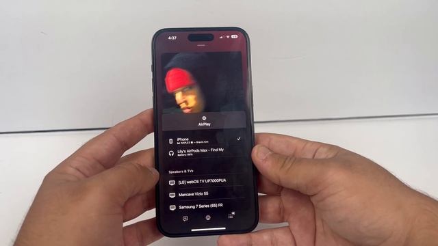 Apple Music VS Spotify смотреть онлайн