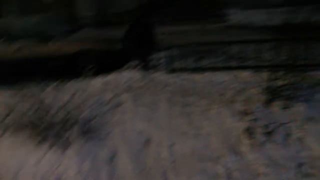 Пацан прыгает по чужим машинам!!! смотреть онлайн