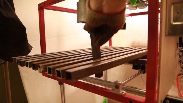 Шпиндельный ЧПУ своими руками. Подвижный стол. смотреть онлайн