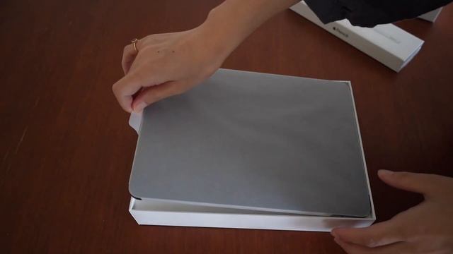 うれしくてただ開封するだけの動画 смотреть онлайн