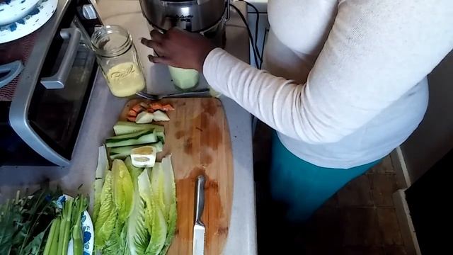 Super Charge Your Body With This Green Juice! (great for inflammation) смотреть онлайн