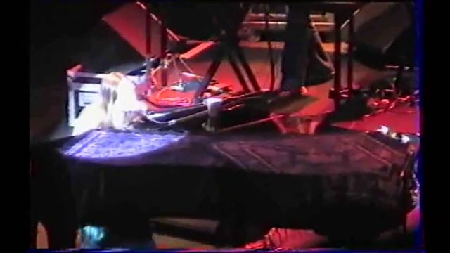 Fiona Apple - Better Version Of Me (2006) Paris, France смотреть онлайн