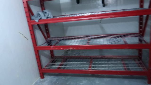 IPHONE REPAIR MAN CAPTURED ME AND LOCKED ME AWAY! (PROJECT ZORGO TRAPPED ME!!) *I NEED HELP* смотреть онлайн