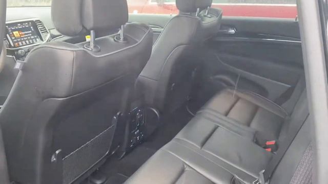 2021 Jeep Grand Cherokee Overland смотреть онлайн