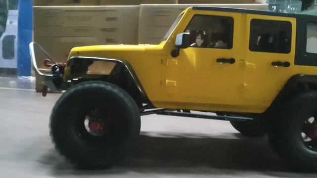 keliling pabrik korea mengunkan rc 1/10 jeep wrangler rubicon scx10ii clone.. смотреть онлайн