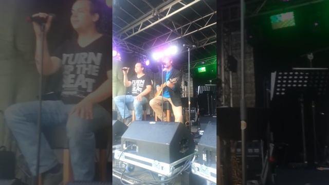 Leroy Aarts & Ward Palmen Free fallin Cover смотреть онлайн