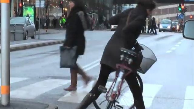 OLLE LJUNGSTRÖM "En förgiftad man" (official video) смотреть онлайн