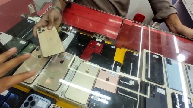 iPhone Starting Only 1999₹🤯 | Cheapest iPhone And Android In Mumbai 2023 смотреть онлайн