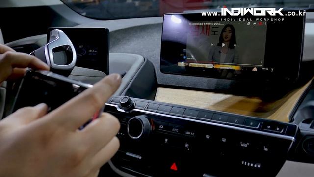 BMW i3 screen size up 8.8-inch and Apple Carplay смотреть онлайн