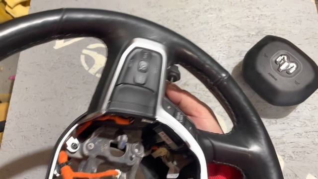 Removal airbag steering wheel Dodge Ram 2019 - Dr.VOLANT смотреть онлайн
