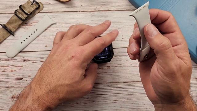 Apple Watch Ultra - Spigen Rugged Armor Case Review смотреть онлайн
