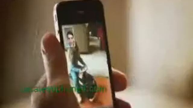 Apple iPhone 4 FaceTime Commercial Spoof- betatestiphone4.com смотреть онлайн