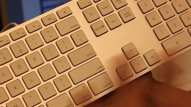 Apple keyboard with evil firmware can root any computer смотреть онлайн
