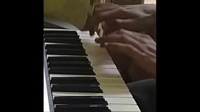 iPhone ringtone xylophone piano cover #iphone #iphoneusers #ringtone #xylophone смотреть онлайн