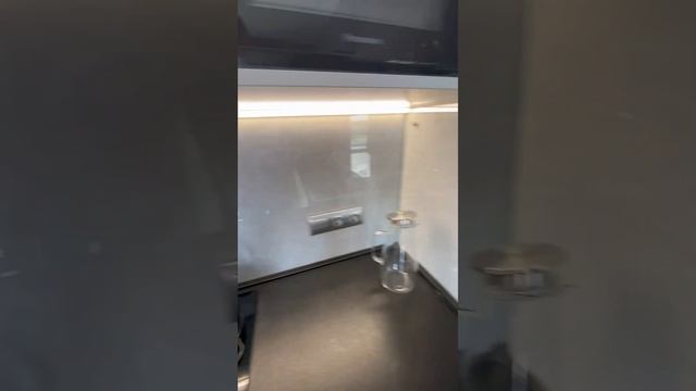 Фартук из стекла. Что нужно знать! смотреть онлайн