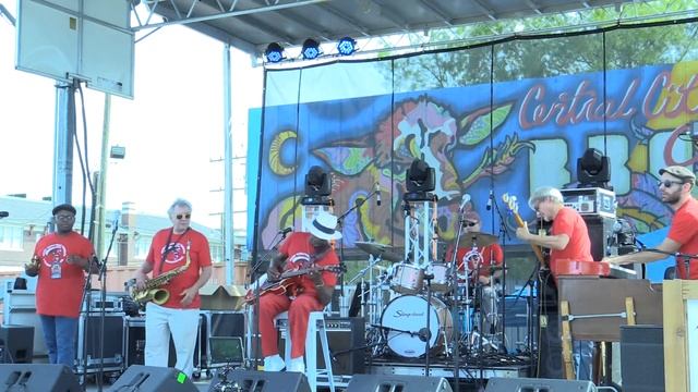 Walter Wolfman Washington & The Roadmasters 4/30/18 (Part 2 of 2) NOLA Crawfish Festival смотреть онлайн